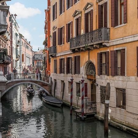 La Corte Dei Cuoridoro 2 Canal View Венеція Екстер'єр фото